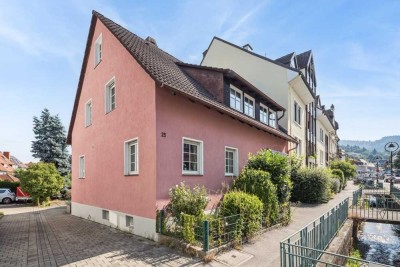 Zentraler in Herdern geht es kaum – Provisionsfrei – Familienfreundliches Haus am Glasbach