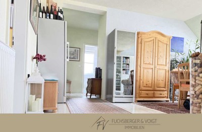 Lichtdurchflutete Dachwohnung in Kronberg
