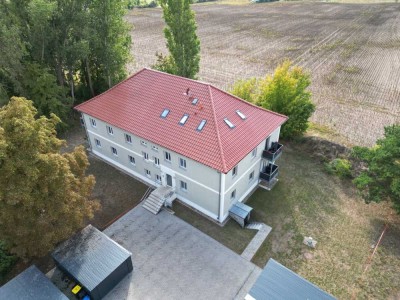 top Wohnung in Arneburg mit Fußbodenheizung, Balkon und Garage