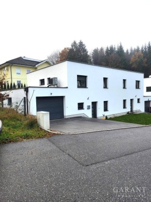 Doppelhaushälfte in ruhiger Waldlage