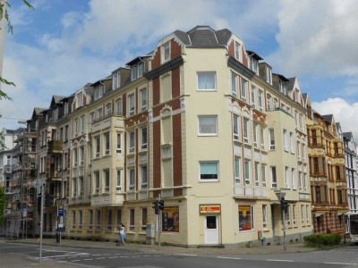 geräumige 4 Zimmer Wohnung zu vermieten!