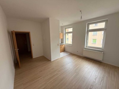 Tolle, zweckmäßige 2-Raum-Wohnung EBK in Greiz (WE14)