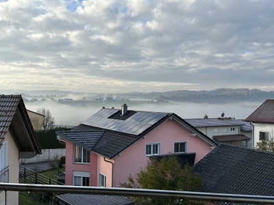 Moderne, helle, großzügige 4-Zimmmer-Wohnung mit EBK in Passau
