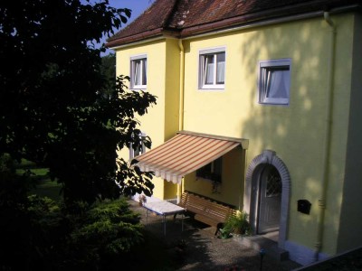 zentrale 2-Zimmer Nichtraucher-Wohnung in Übersee