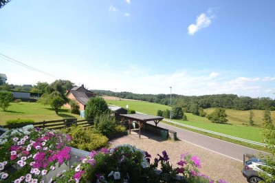 3-Zimmer-Wohnung in Vettelschoss: Loggia, Stellplatz und Panoramablick - Wohnen mit Erholungswert