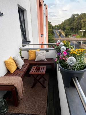 Gepflegte 2-Zimmer Wohnung mit Balkon und EBK in Leverkusen-Manfort