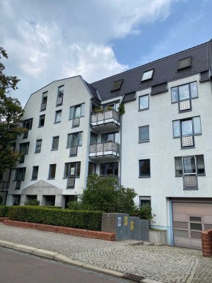 Ansprechende 2-Zimmer-Wohnung mit Balkon, Aufzug, Tiefgarage in Halle- Kröllwitz