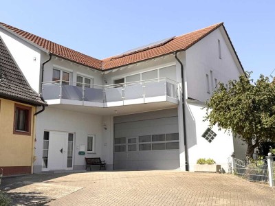 Haus mit Gewerbemöglichkeit in Blansingen (Werkstatt/Garage/Hobby)