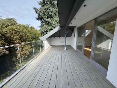 Stylische Altbauwohnung mit Panorama-Dachterrasse