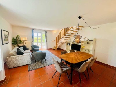 Helle 3-Zimmer-Maisonette in Top-Südlage an der Feldkante mit Boddenblick