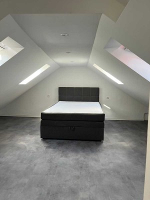 Erstbezug nach Sanierung Möblierte 2 Zimmer OG Wohnung Möbliert