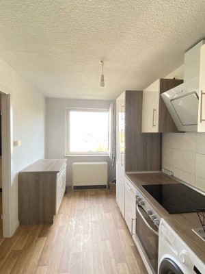 Schöne 2 Zi.-Dachgeschosswohnung ab 01.11.!  Anzengruberstraße!