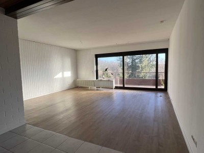 Geräumige Wohnung mit zwei Zimmern und Balkon zur Miete in Besigheim