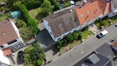 Geräumige, preiswerte 8-Zimmer-Doppelhaushälfte in Haibach