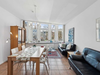 Helle, großzügige 3-Zimmerwohnung mit Balkon im Zentrum von Köln