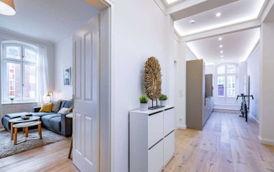 Nur einmal in Hamburg! Altbau-Unikat mit großer Süd-West Dachterrasse -  400 Schritte zur Alster!