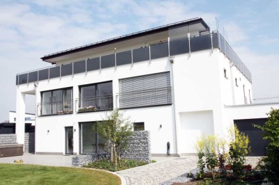 Luxus-Maisonette-Wohnung mit Terrasse und großem Garten im exklusiven Architektenhaus