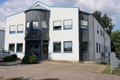 Neuwertige 3-Zimmer-Wohnung mit Balkon in Illingen