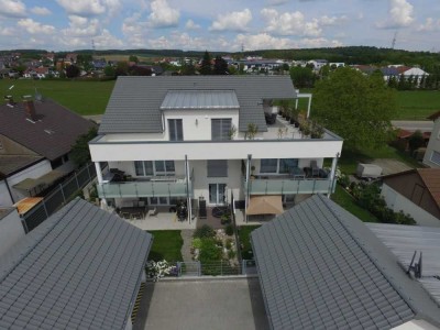 Luxus Penthouse (möbliert oder unmöbliert) mit 100m² Dachterrasse, 4 Stellplätze + Hobbyraum