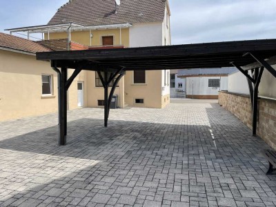 Geräumiges Wohnhaus mit Hof und Traumgarten - Bauoption im Garten und Mehrgenerationenwohnen möglich