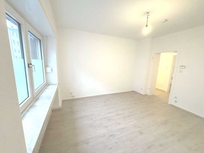 Helle, renovierte 2,5-Zimmer-Wohnung