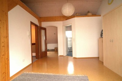 Großzügiges Reihenmittelhaus- Einfamilienhaus für die große Familie in begehrter Lage - Teurershof