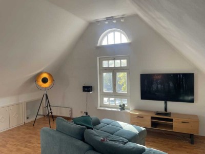 Helle & gemütliche DG-Wohnung zentral in Wangen ab 01.11.