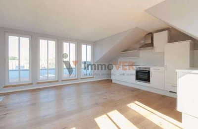 Klassisch-elegant: Exklusive Maisonettewohnung mit Dachterrasse in Schwachhausen-Gete