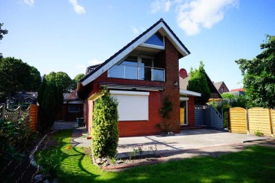 Traumhaft schöne 4-Zimmer-Erdgeschoss-Wohnung mit tollem Garten in Westerrönfeld!