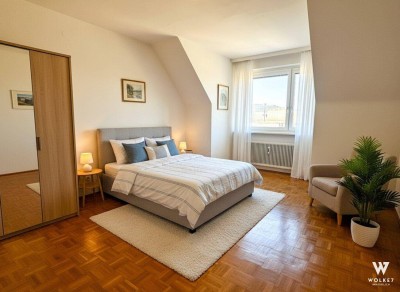2 Zimmer-Dachgeschosswohnung mit viel Potential und Cobenzl-Blick | Nähe Krottenbachstraße