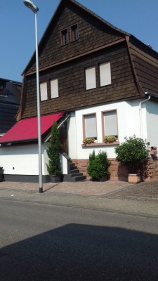 3 Zimmer Wohnung im Obergeschoss zu vermieten.