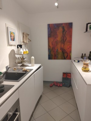 Charmante 2 Zimmer Wohnung in zentraler ruhiger Lage-Vielseitig nutzbar.