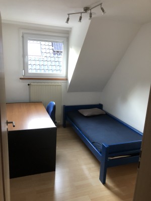 Zimmer in 3er WG in 72m² großer Wohnung