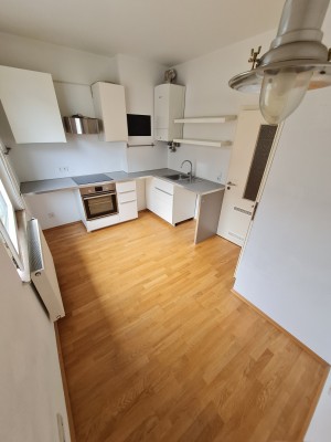 1 Zimmer Wohnung Zentral Mitte Herzen Köln Innenstadt City Heumarkt Cologne zu vermieten 1 Room flat Rent central kitchen