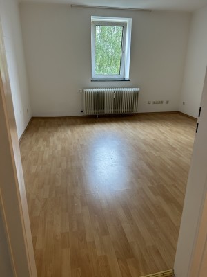 Renovierte 2 Zimmer Wohnung