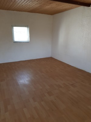 Wohnen auf dem Land: 4 Zimmer, Küche, 2 Badezimmer