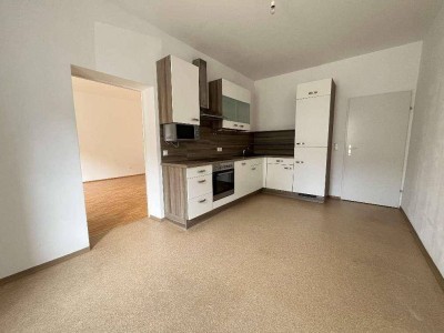 Helle 2-Zimmer Wohnung in zentraler Lage!