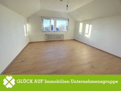 Lichtdurchflutete 3,5-Zimmerwohnung - Zentral in Duisburg-Großenbaum