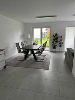 Helle, moderne 3-Zimmer-Neubauwohnung mit Terrasse