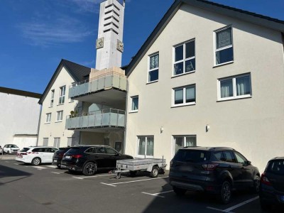 Bezugsfreie moderne 3-Zimmer ETW mit Loggia und TG-Stellplatz!