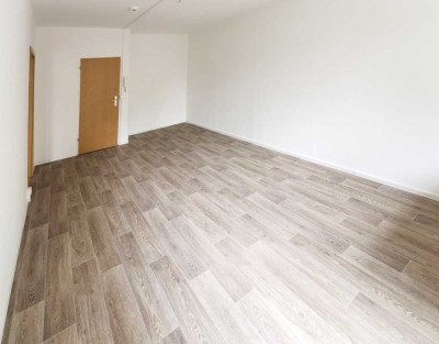 Sanierte 2-Raum-Wohnung mit 2 Balkonen