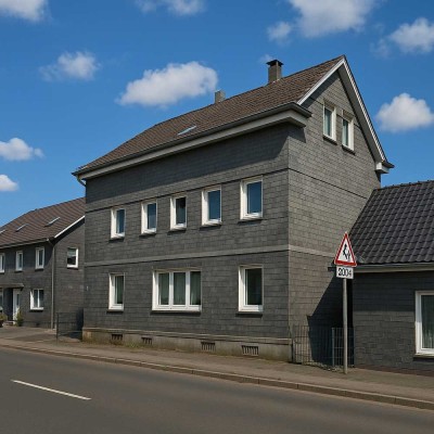 + Ensembleperle mit 3-Parteien-Haus u. Einfamilienhaus mit großem Gründstück +