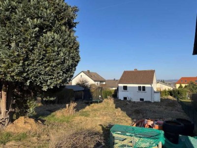 Sofort verfügbar! Teilsaniertes EFH + Baugrundstück (690 qm) in Kassel-Jungfernkopf