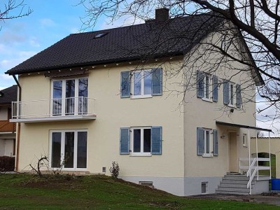 2-Zimmer-Erdgeschoßwohnung mit Terrasse und großem Garten