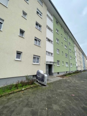 Moderne 3 Zimmer Wohnung mit Balkon