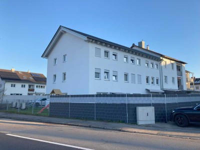 Schönes, helles Reihenmittelhaus mit 5 Zimmern und kl. Garten in Waldkraiburg (Lkr. Mühldorf)