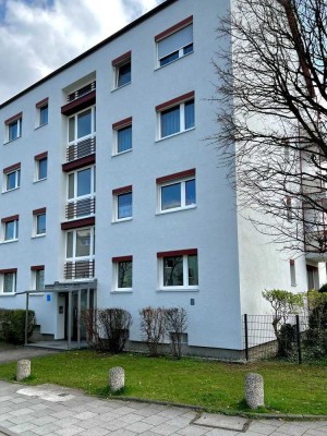 Provisionsfrei, ohne Maklergebühr! Sehr gut geschnittene 3 Zimmer Wohnung