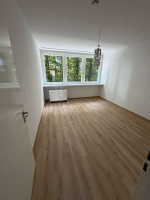 Frisch renovierte 3-Zimmer Wohnung mit Balkon [VAC-18241]