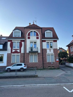 4 Zimmer Wohnung - Erstbezug nach Kernsanierung mit 2 Balkonen und EBK