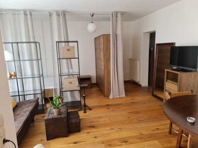 Geräumige Wohnung mit einem Zimmer in Steinbach (Taunus)